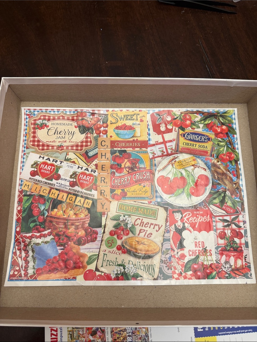 White Mountain Cherries Louis Sutton. 1000 pieces with poster. Complete - Picture 4 of 4